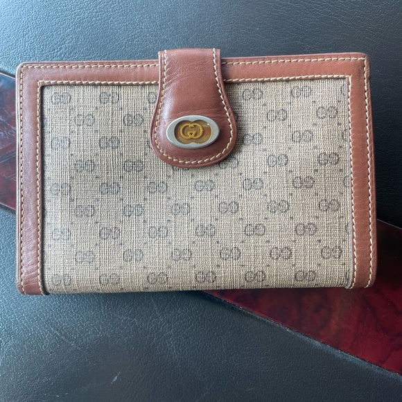 Brown and Tan Designer Women's Bag - Picture 1 of 10